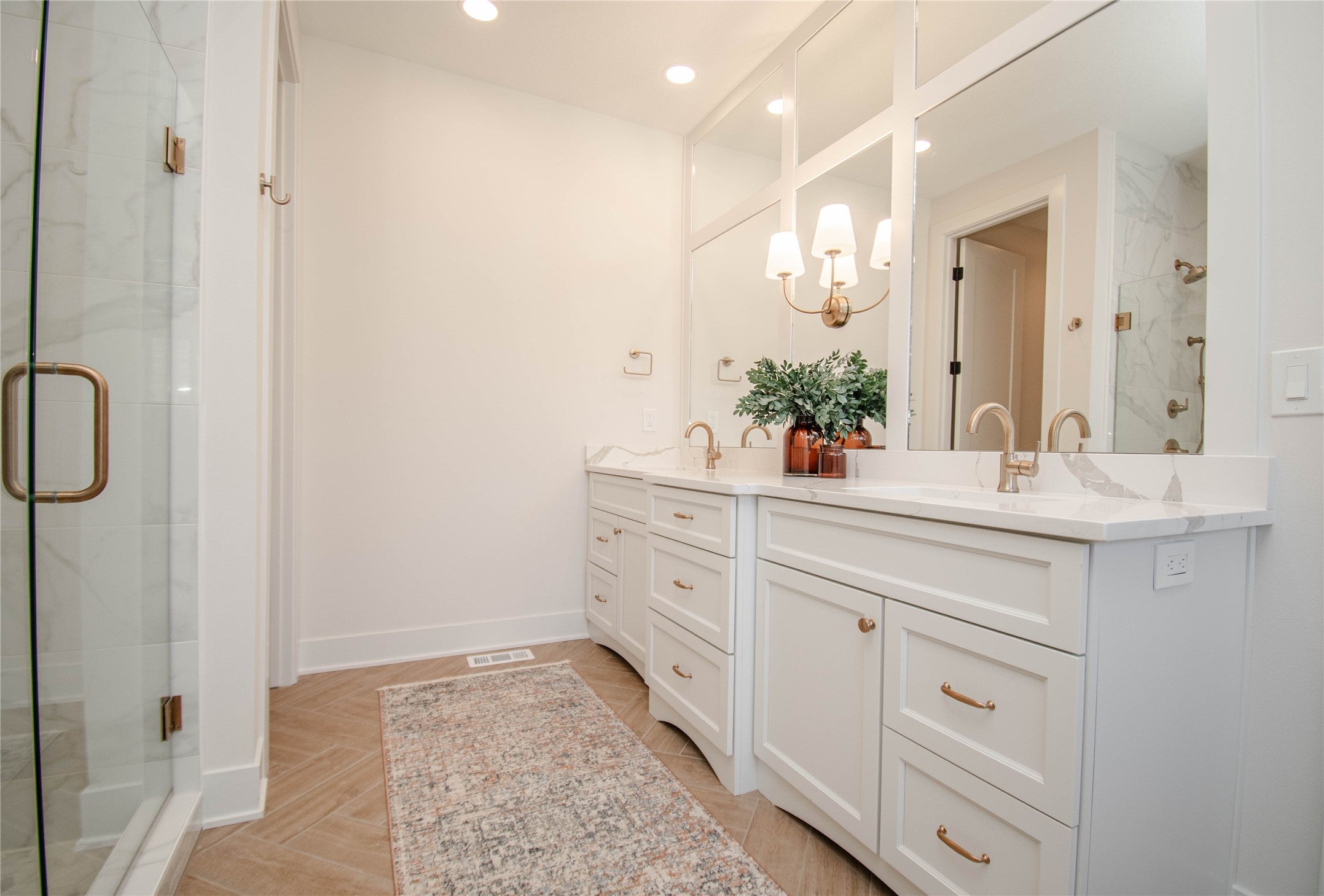 Clive, Iowa, 50325, United States, 4 Bedrooms Bedrooms, ,5 BathroomsBathrooms,Residential,Active,1964297