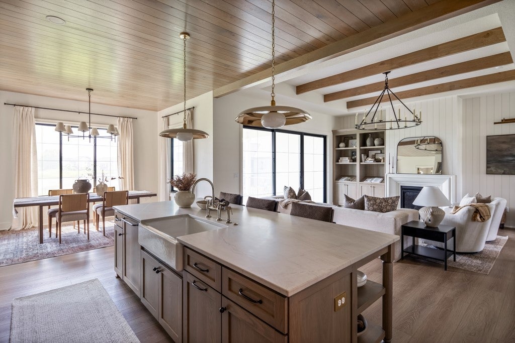 Ankeny, Iowa, 50021, United States, 4 Bedrooms Bedrooms, ,5 BathroomsBathrooms,Residential,Active,1951828