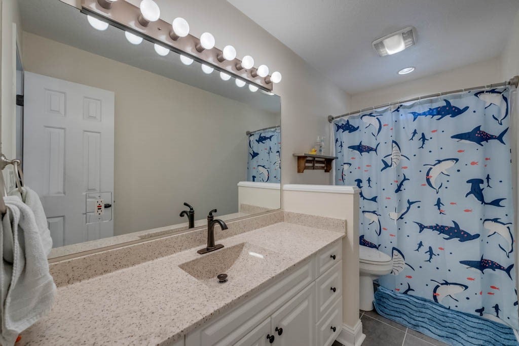 Bondurant, Iowa, 50035, United States, 5 Bedrooms Bedrooms, ,4 BathroomsBathrooms,Residential,Active,1961950