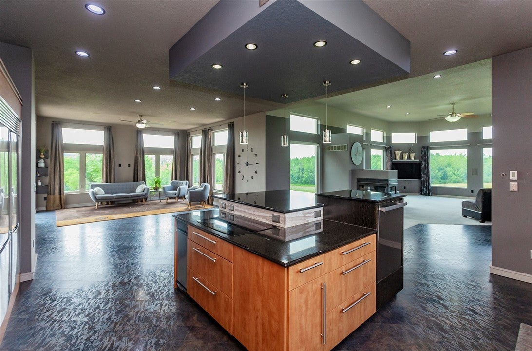 Van Meter, Iowa, 50261, United States, ,4 BathroomsBathrooms,Residential,Active,1757421