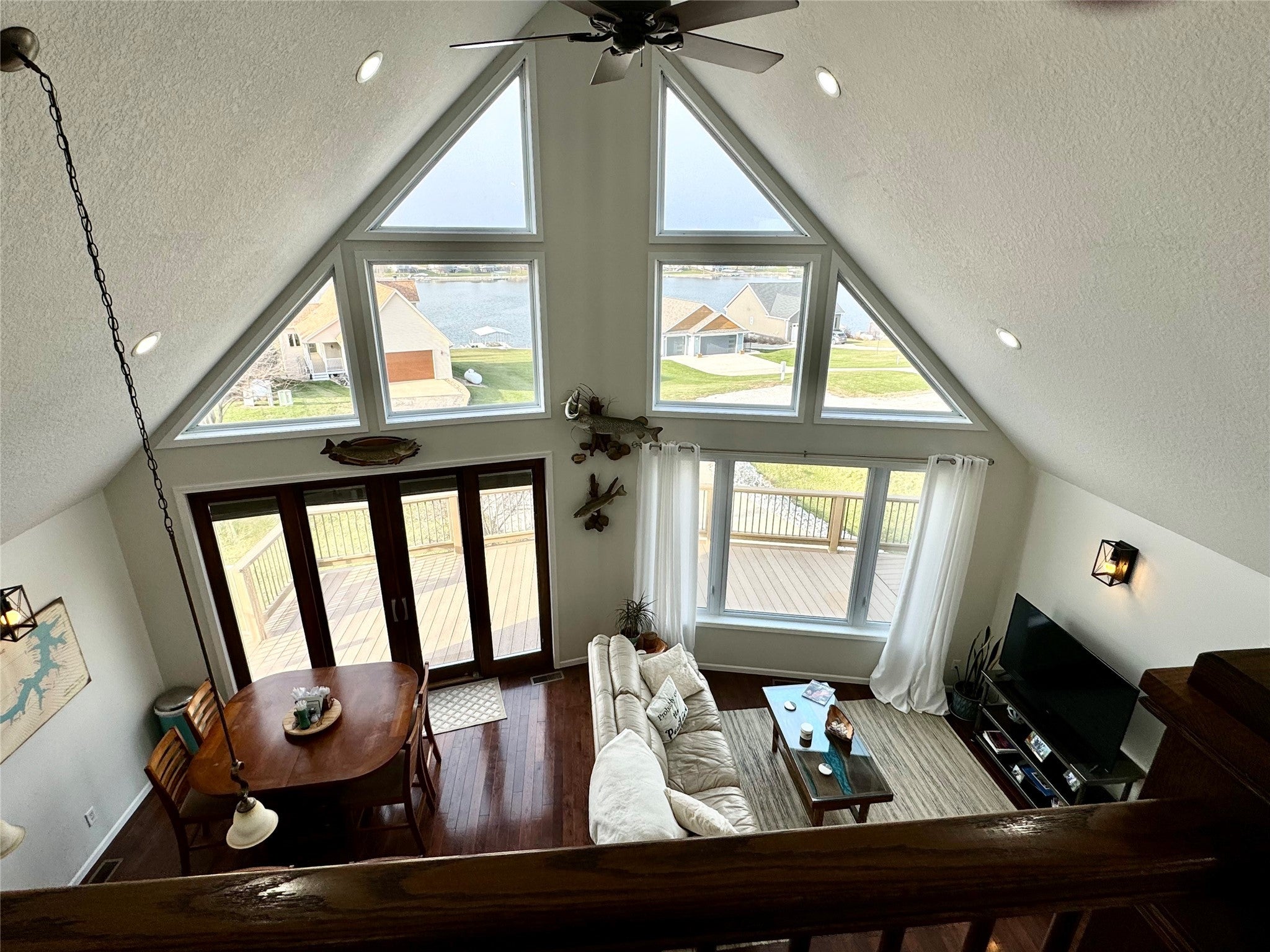 Ellston, Iowa, 50074, United States, 4 Bedrooms Bedrooms, ,3 BathroomsBathrooms,Residential,Active,1742088