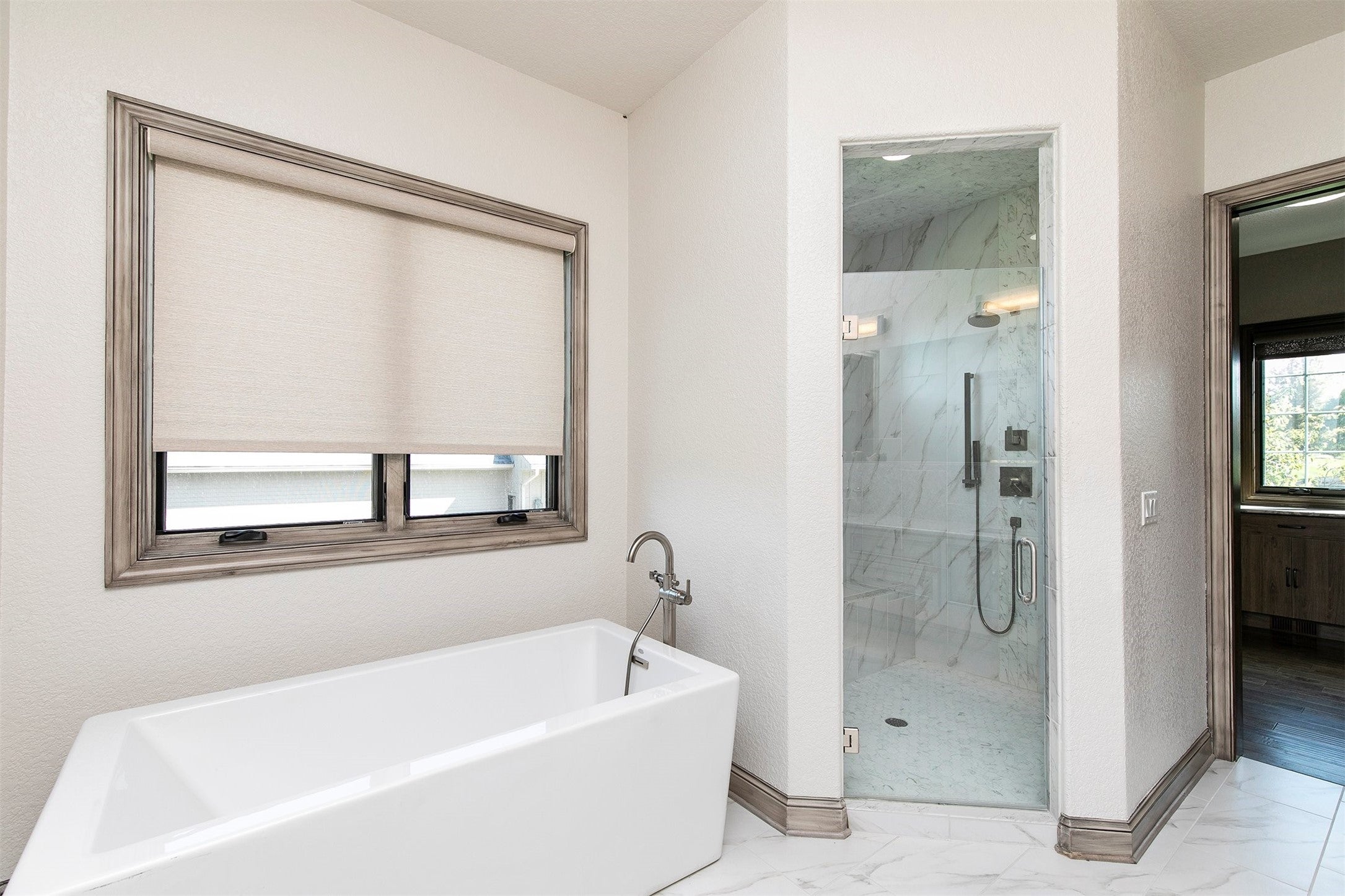 West Des Moines, Iowa, 50266, United States, 6 Bedrooms Bedrooms, ,5 BathroomsBathrooms,Residential,Active,1971022