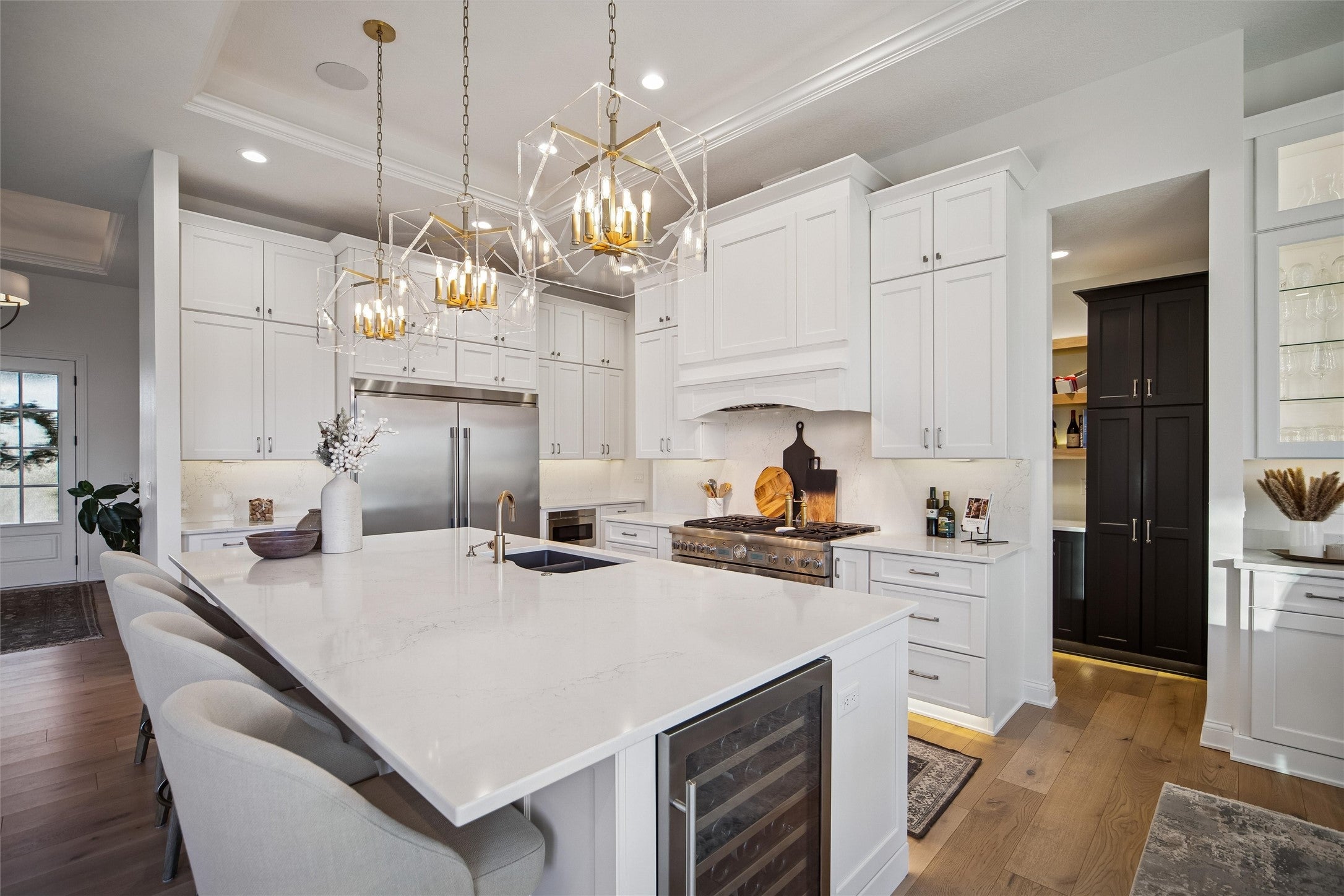 Clive, Iowa, 50325, United States, 4 Bedrooms Bedrooms, ,6 BathroomsBathrooms,Residential,Active,2006851