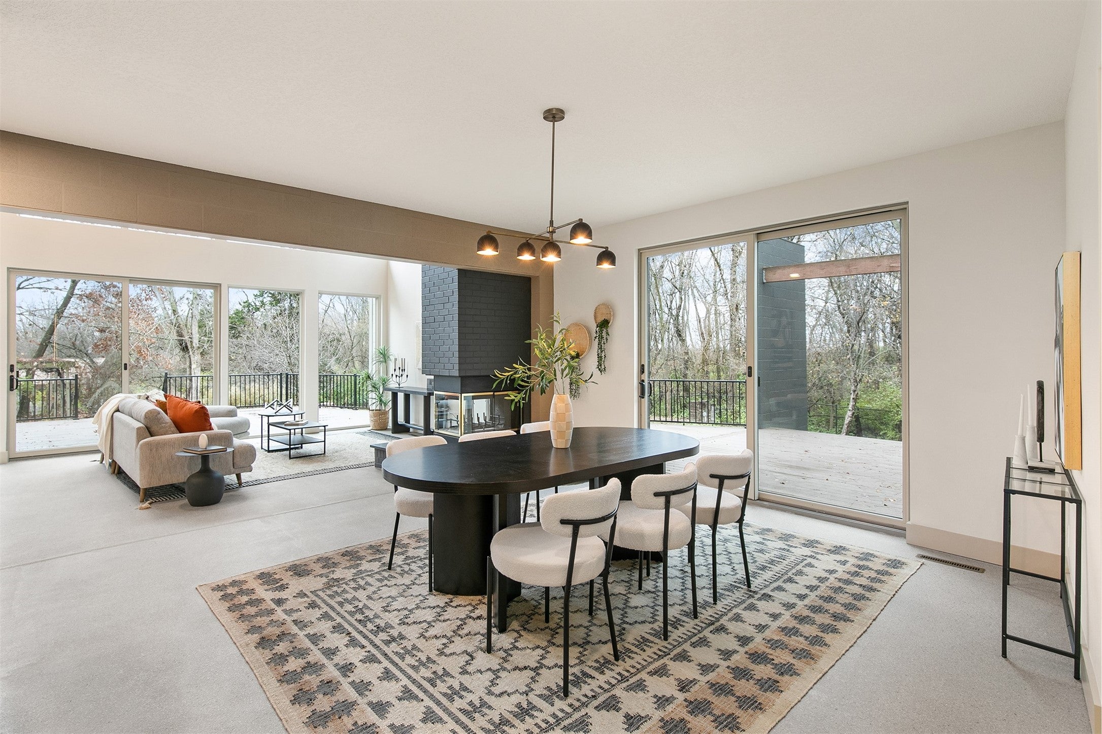 Ankeny, Iowa, 50023, United States, 5 Bedrooms Bedrooms, ,4 BathroomsBathrooms,Residential,Active,1998590