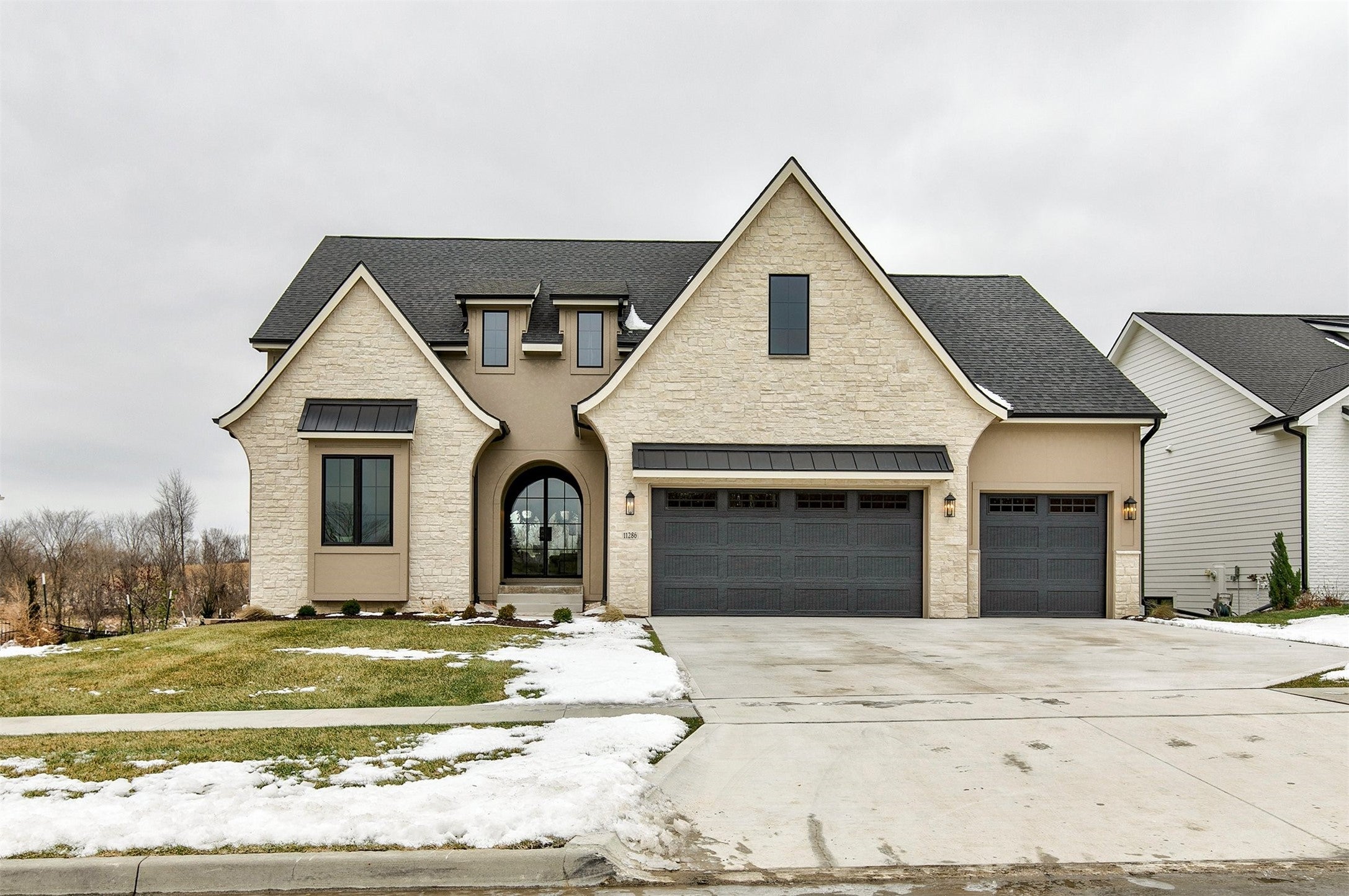 West Des Moines, Iowa, 50266, United States, 4 Bedrooms Bedrooms, ,5 BathroomsBathrooms,Residential,Active,1894164