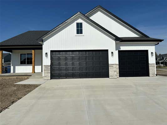 601 OAK CT, DALLAS CENTER, IA 50063 - Image 1