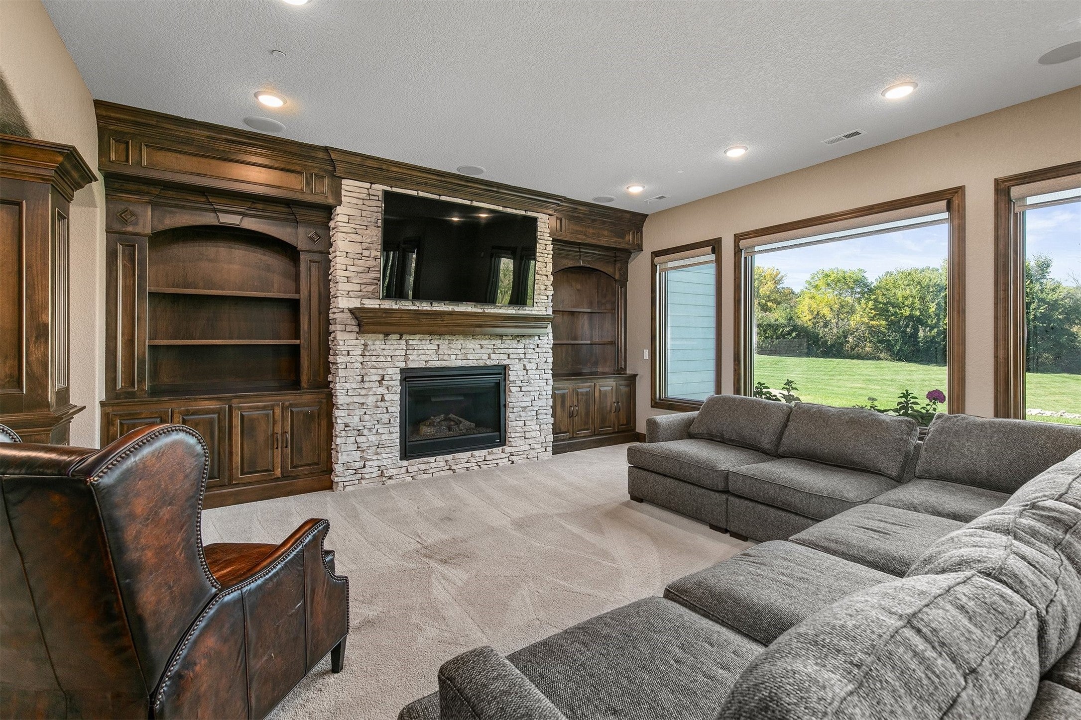 West Des Moines, Iowa, 50266, United States, 6 Bedrooms Bedrooms, ,5 BathroomsBathrooms,Residential,Active,1971022