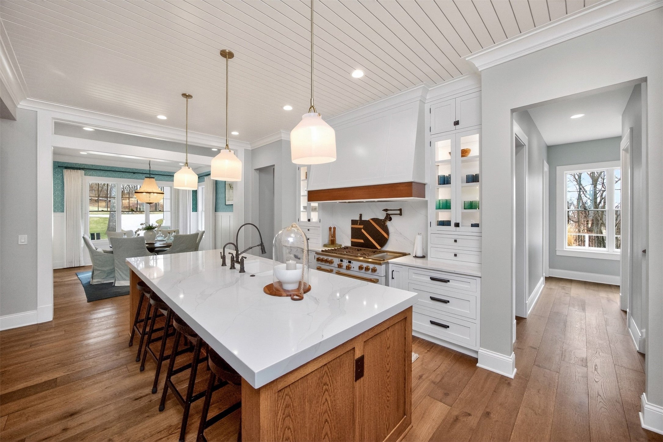 Ankeny, Iowa, 50023, United States, 5 Bedrooms Bedrooms, ,5 BathroomsBathrooms,Residential,Active,2011207