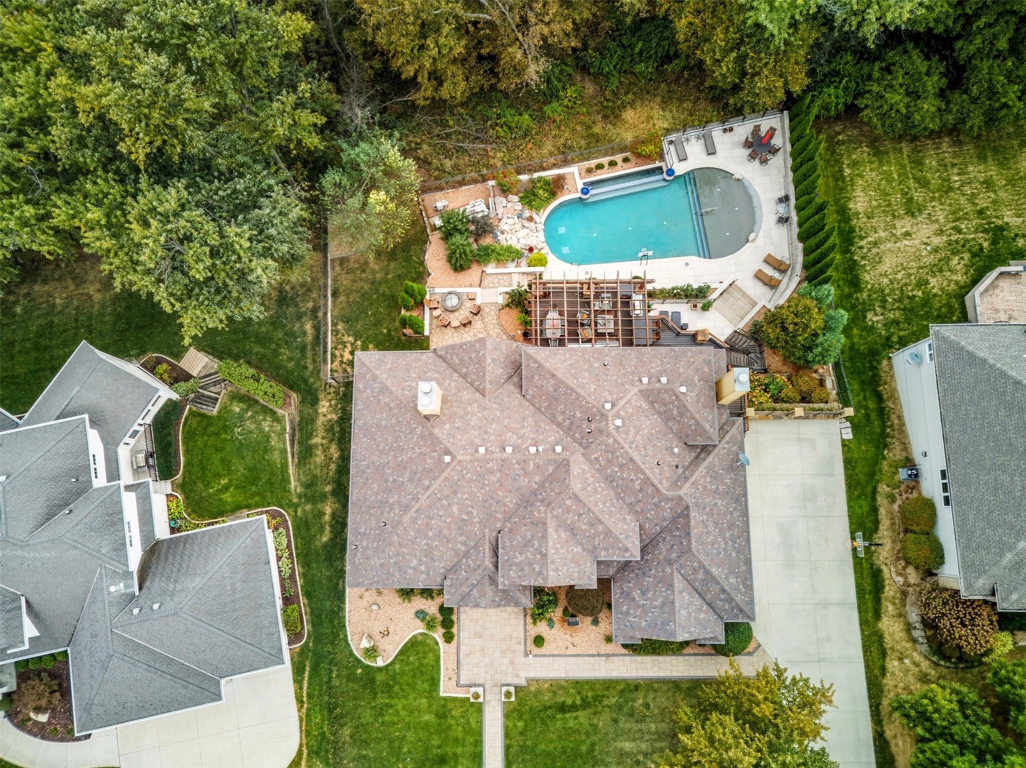 West Des Moines, Iowa, 50266, United States, 5 Bedrooms Bedrooms, ,5 BathroomsBathrooms,Residential,Active,1964503