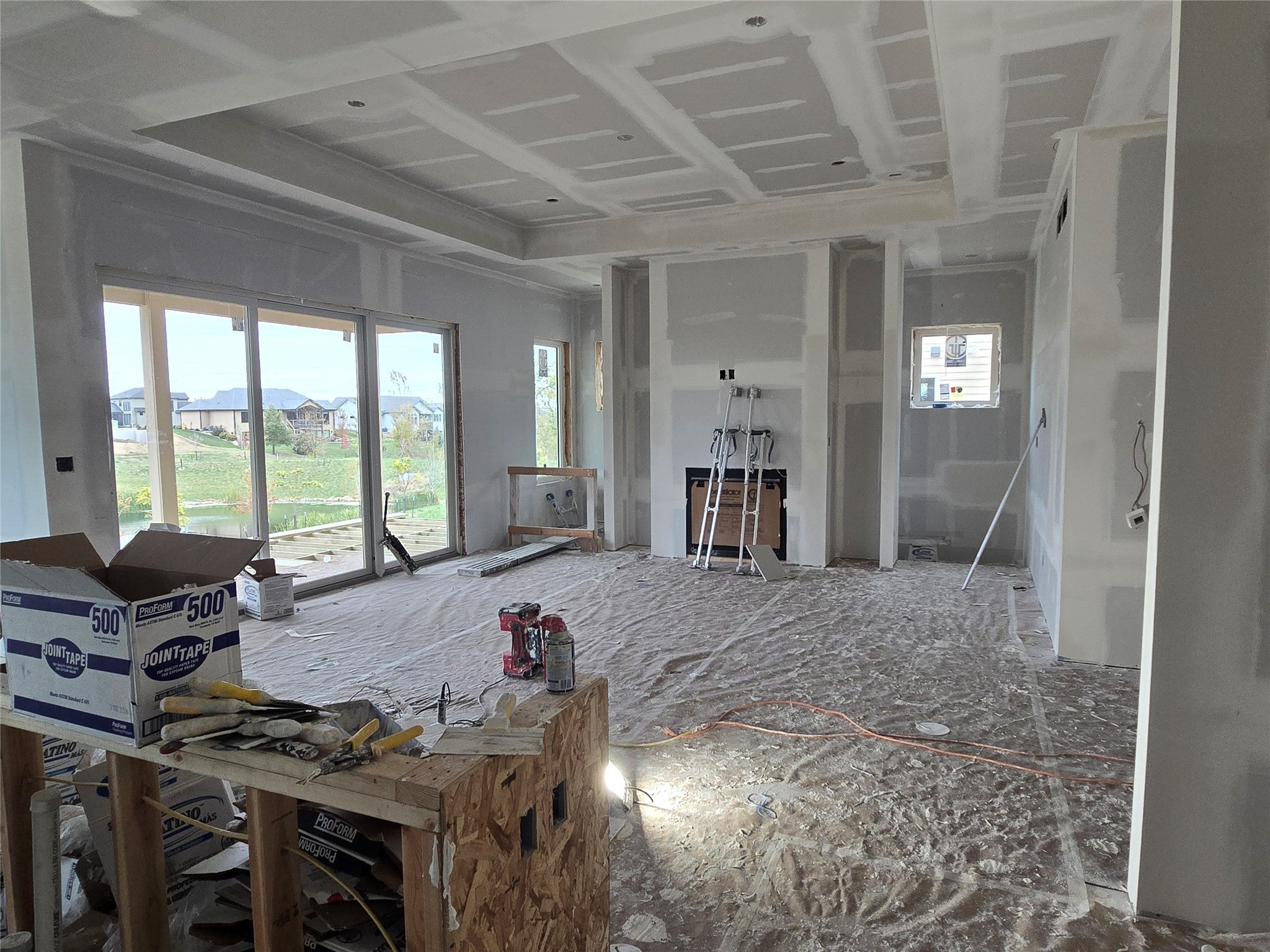 Urbandale, Iowa, 50323, United States, 4 Bedrooms Bedrooms, ,5 BathroomsBathrooms,Residential,Active,1945186