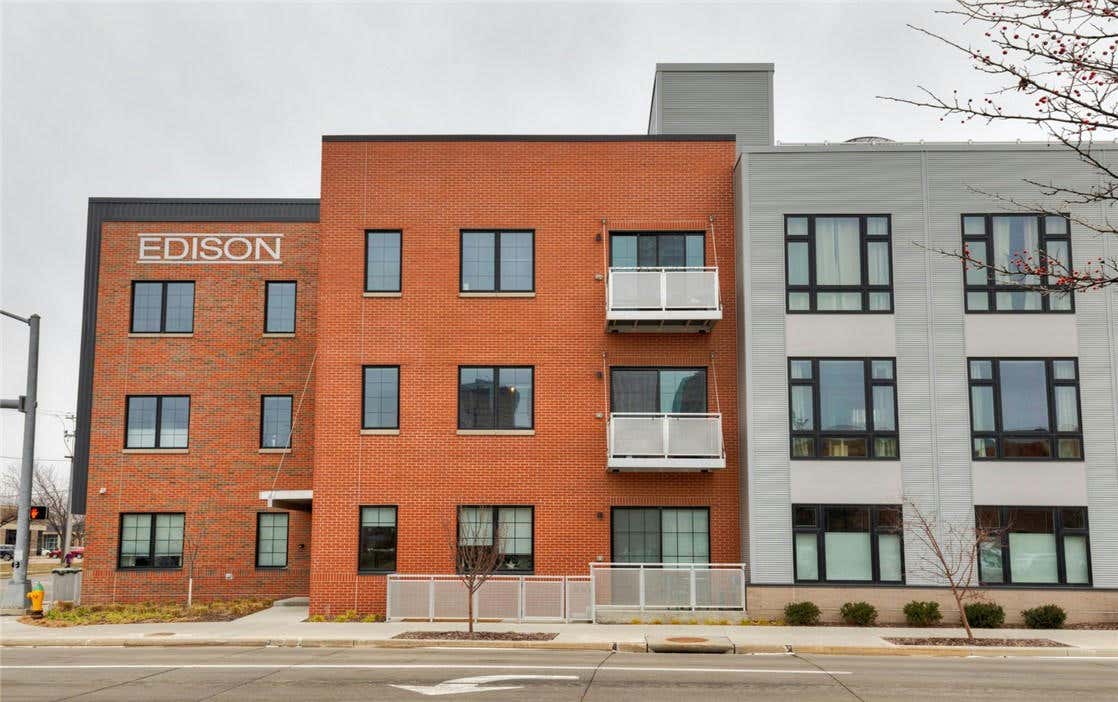 400 SW 7TH ST UNIT 304, DES MOINES, IA 50309, photo 1 of 28