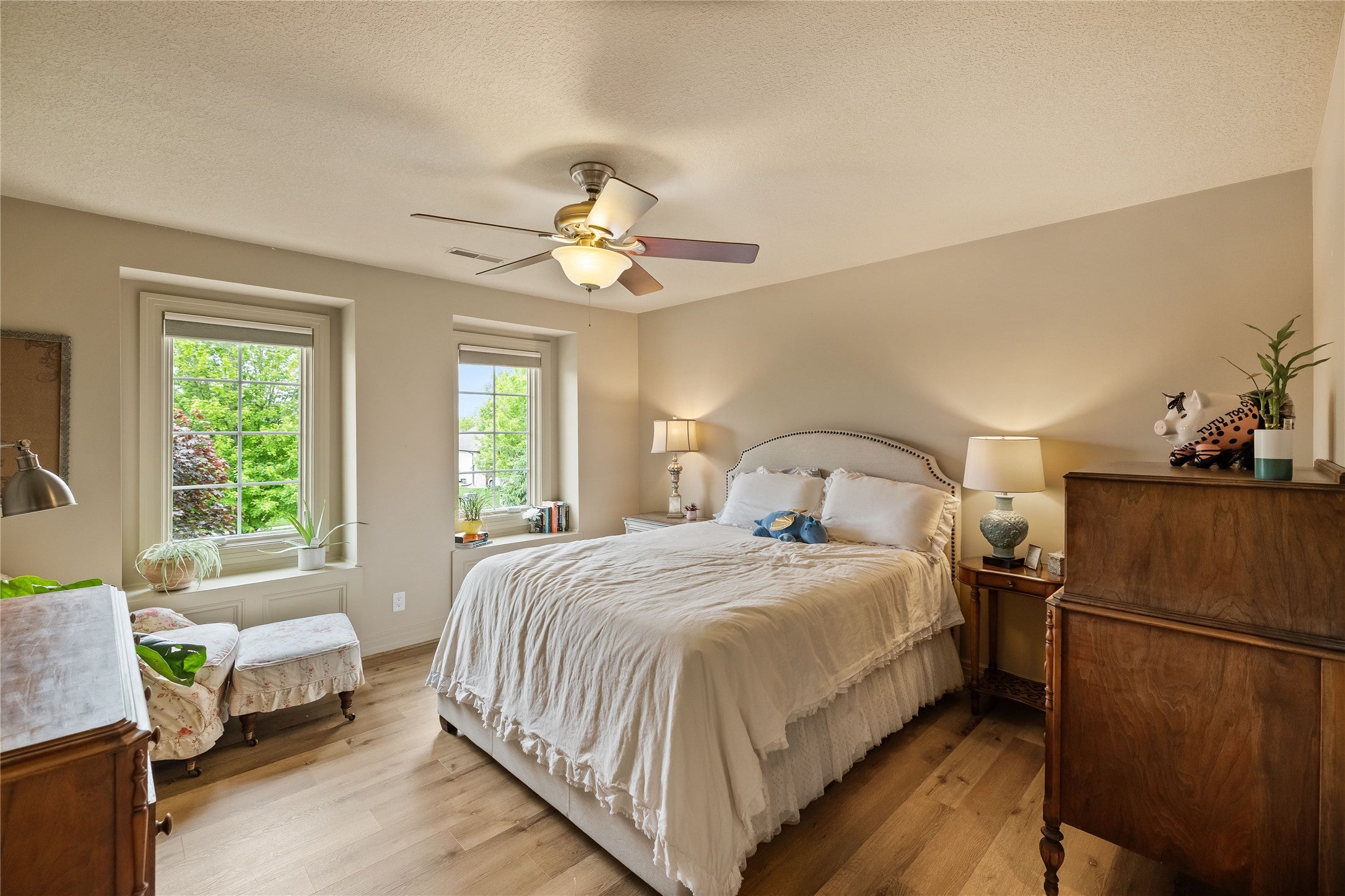Ankeny, Iowa, 50021, United States, 5 Bedrooms Bedrooms, ,6 BathroomsBathrooms,Residential,Active,1839440