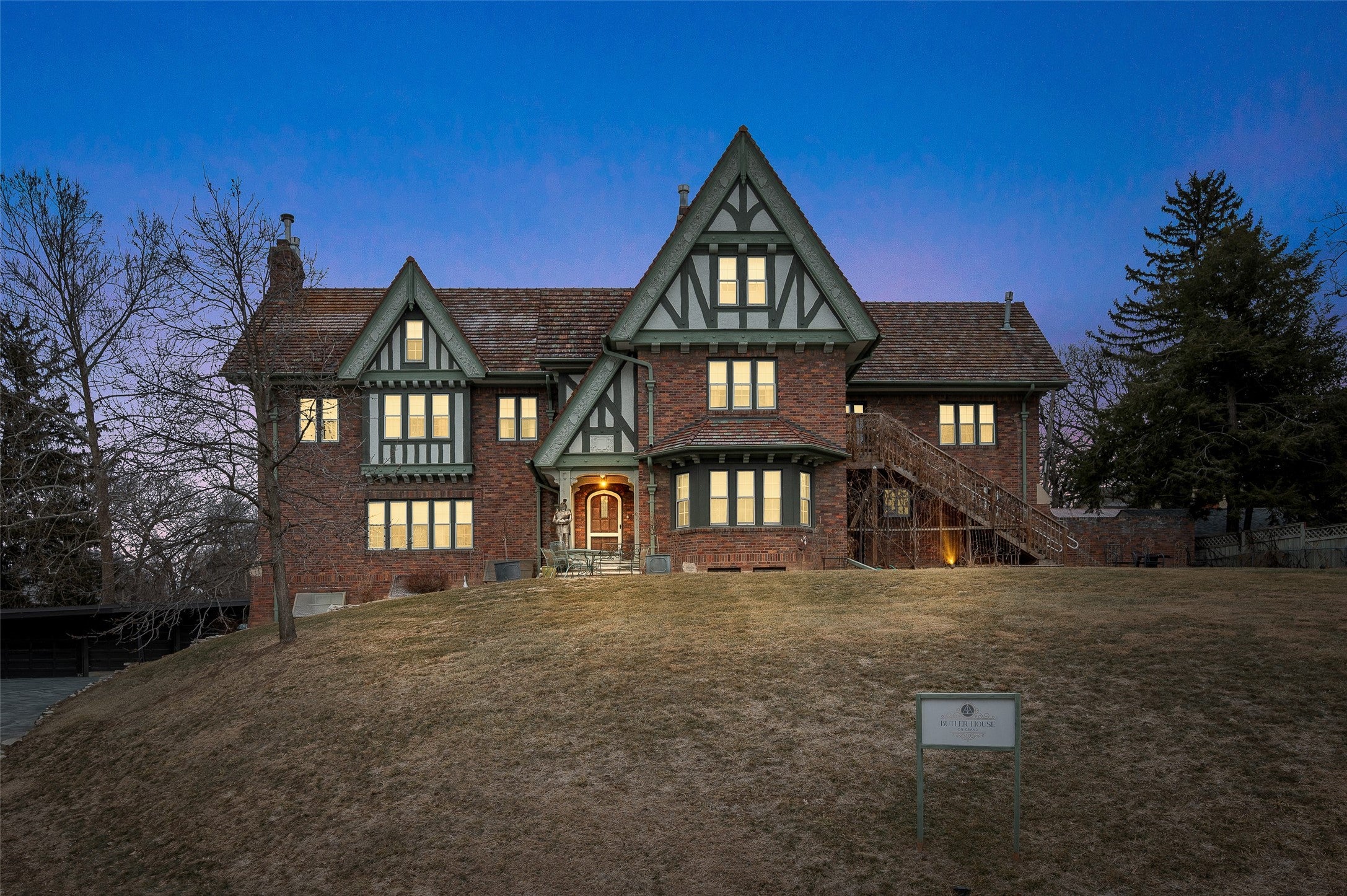 Des Moines, Iowa, 50312, United States, 7 Bedrooms Bedrooms, ,9 BathroomsBathrooms,Residential,Active,2014607