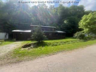 1867 BRANCH RD, BELLE, WV 25015 - Image 1