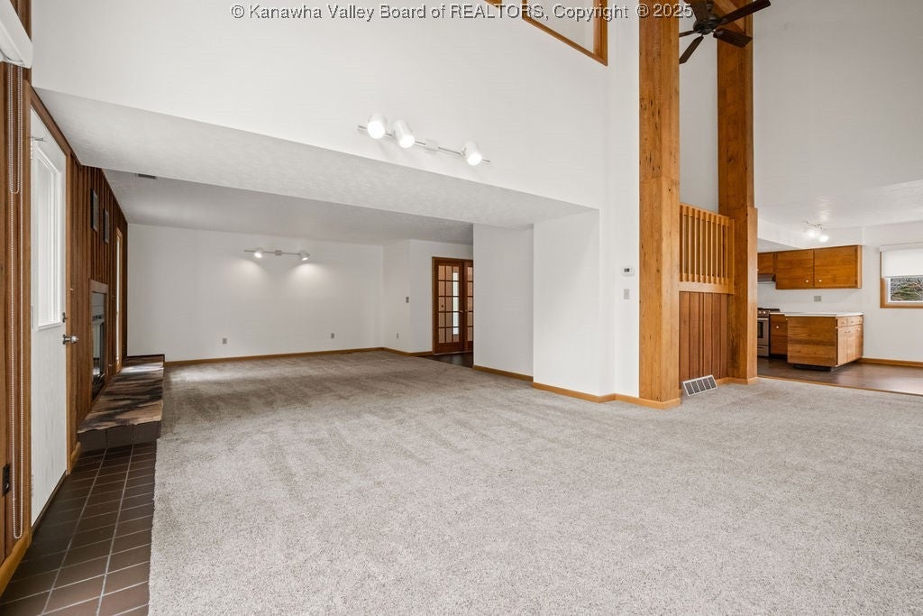 Culloden, West Virginia, 25510, United States, 3 Bedrooms Bedrooms, ,4 BathroomsBathrooms,Residential,Active,1972176