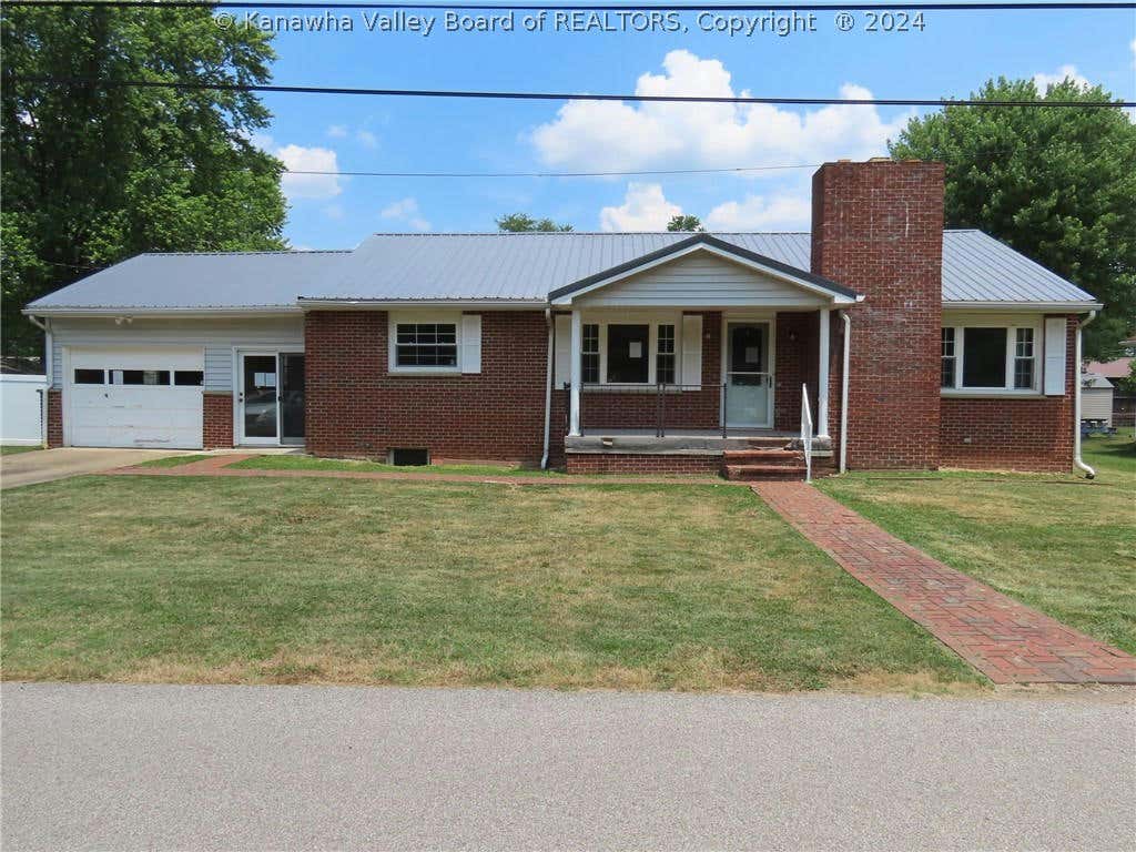 197 OAK DR, SPENCER, WV 25276, photo 1 of 28