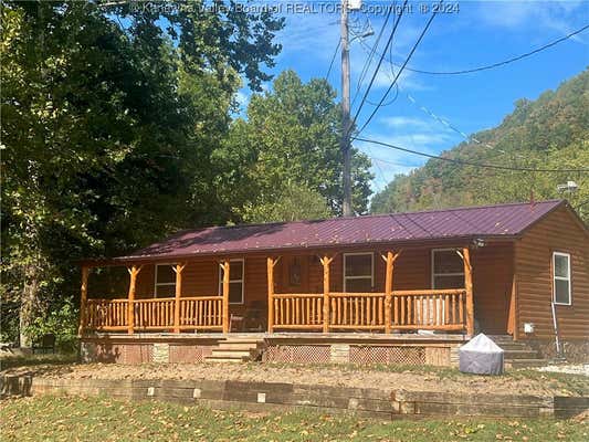 462 ADAMS RD, JULIAN, WV 25529 - Image 1