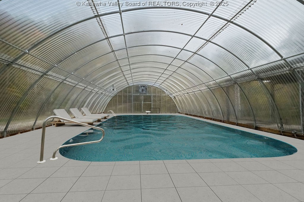 Culloden, West Virginia, 25510, United States, 3 Bedrooms Bedrooms, ,4 BathroomsBathrooms,Residential,Active,1972176