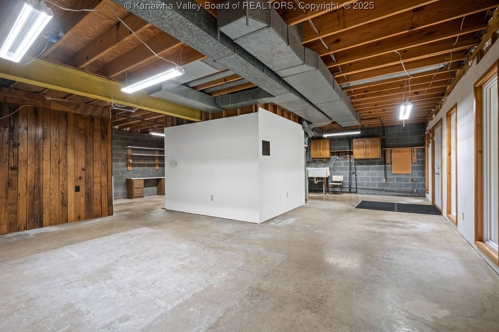 Culloden, West Virginia, 25510, United States, 3 Bedrooms Bedrooms, ,4 BathroomsBathrooms,Residential,Active,1972176