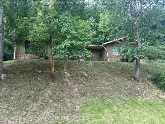 15 WOODLAND DR, MADISON, WV 25130 - Image 1