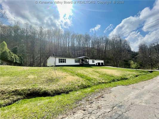 138 ANCHOR DR, CHAPMANVILLE, WV 25508 - Image 1