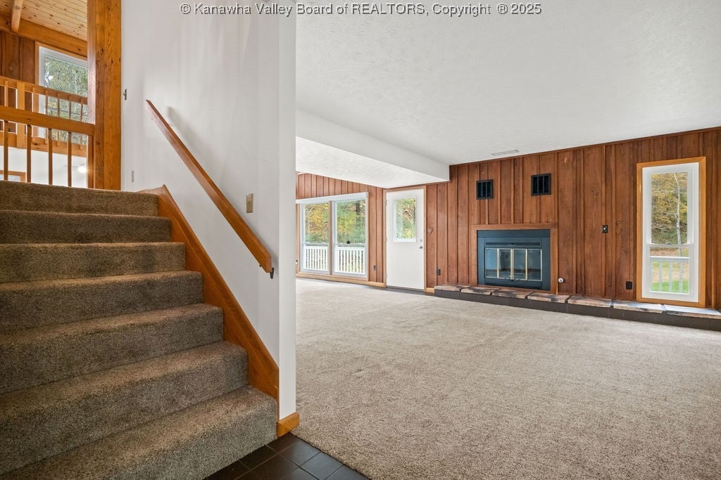 Culloden, West Virginia, 25510, United States, 3 Bedrooms Bedrooms, ,4 BathroomsBathrooms,Residential,Active,1972176