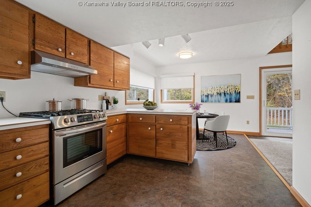 Culloden, West Virginia, 25510, United States, 3 Bedrooms Bedrooms, ,4 BathroomsBathrooms,Residential,Active,1972176