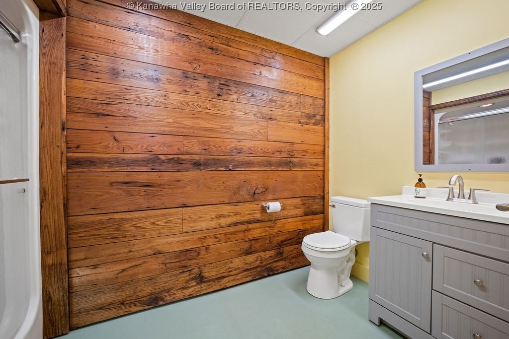 Culloden, West Virginia, 25510, United States, 3 Bedrooms Bedrooms, ,4 BathroomsBathrooms,Residential,Active,1972176