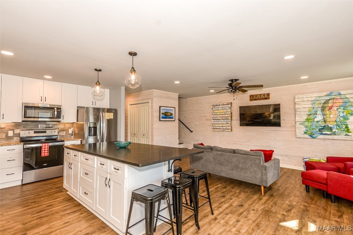 Equality, Alabama, 36026, United States, 4 Bedrooms Bedrooms, ,5 BathroomsBathrooms,Residential,Active,2007122