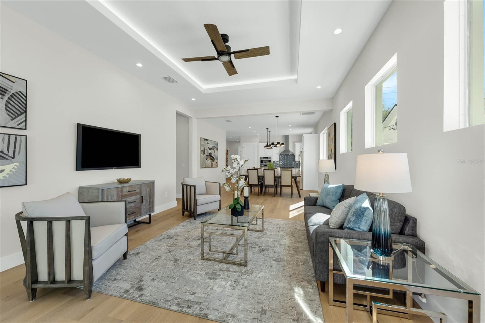 Orlando, Florida, 32804, United States, 5 Bedrooms Bedrooms, ,4 BathroomsBathrooms,Residential,Active,1702896