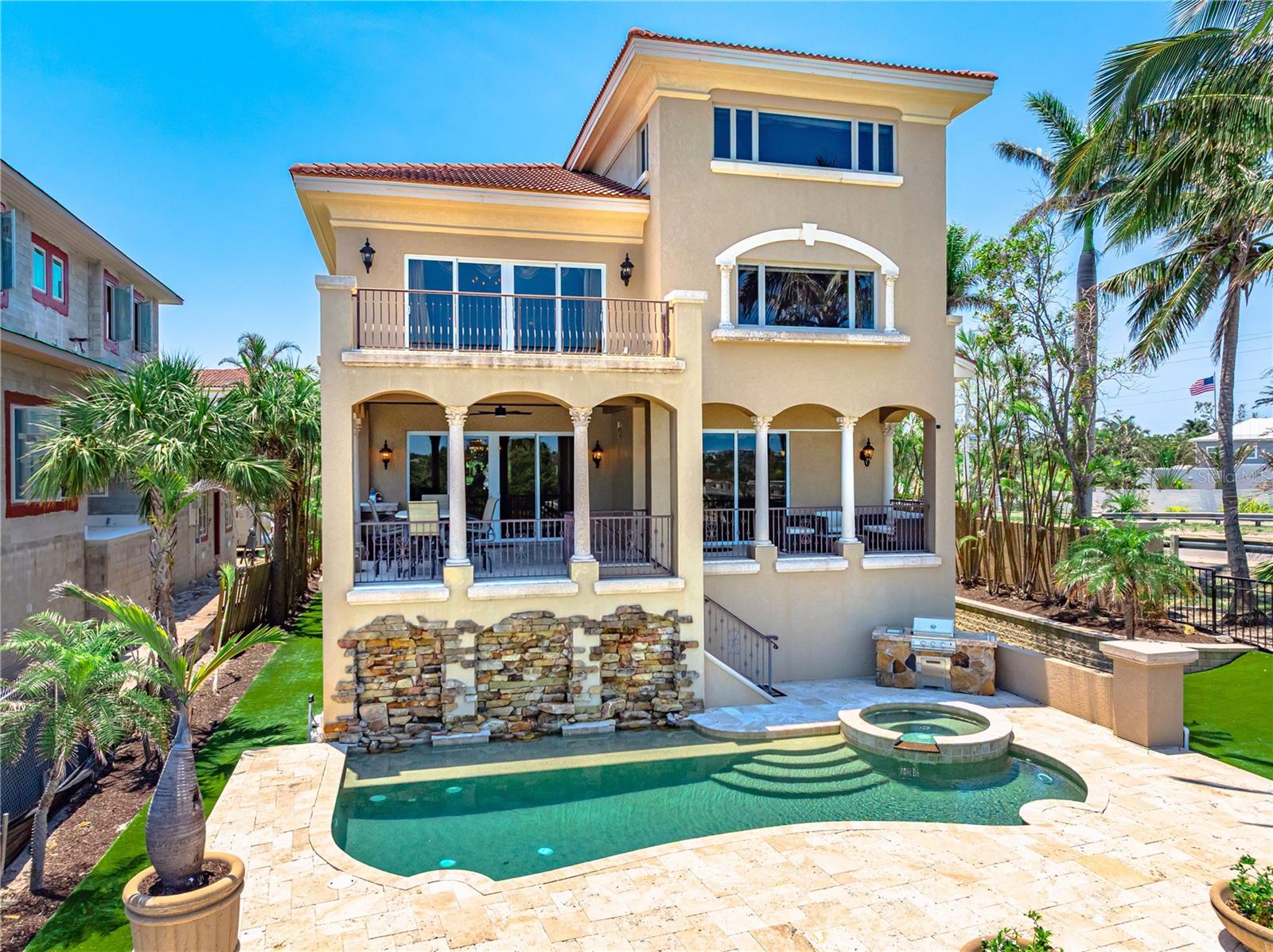 Sarasota, Florida, 34236, United States, 5 Bedrooms Bedrooms, ,6 BathroomsBathrooms,Residential,Active,1834475