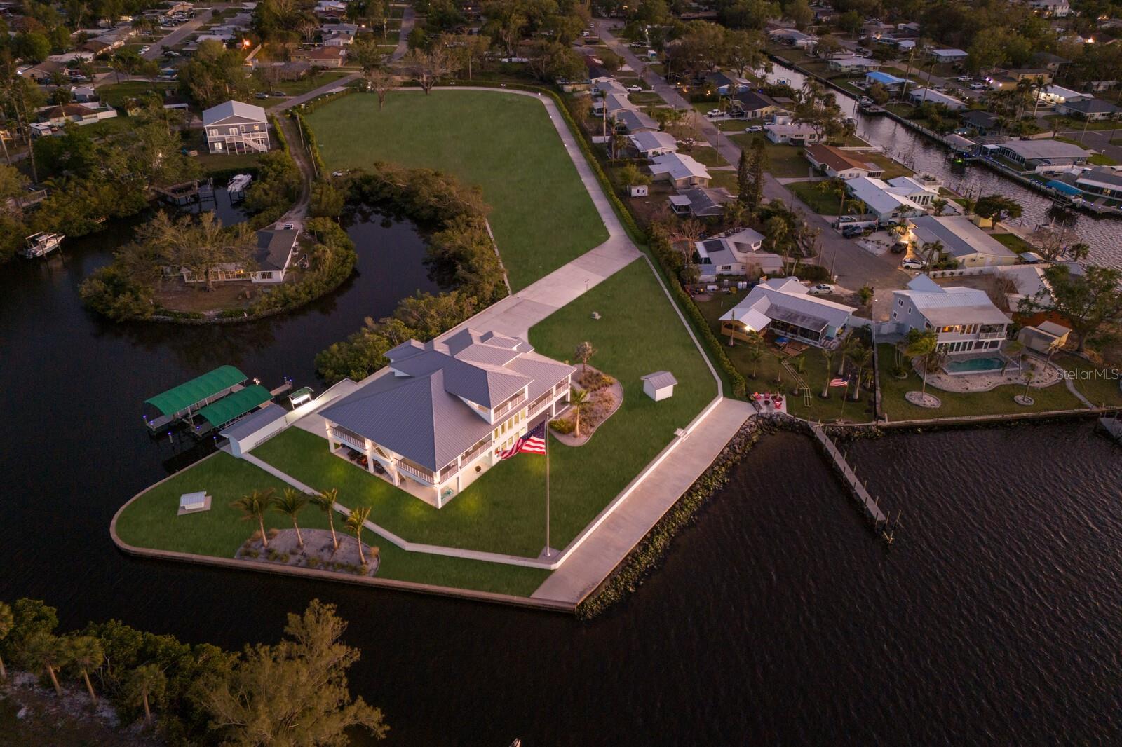 Bradenton, Florida, 34208, United States, ,5 BathroomsBathrooms,Residential,Active,1745633