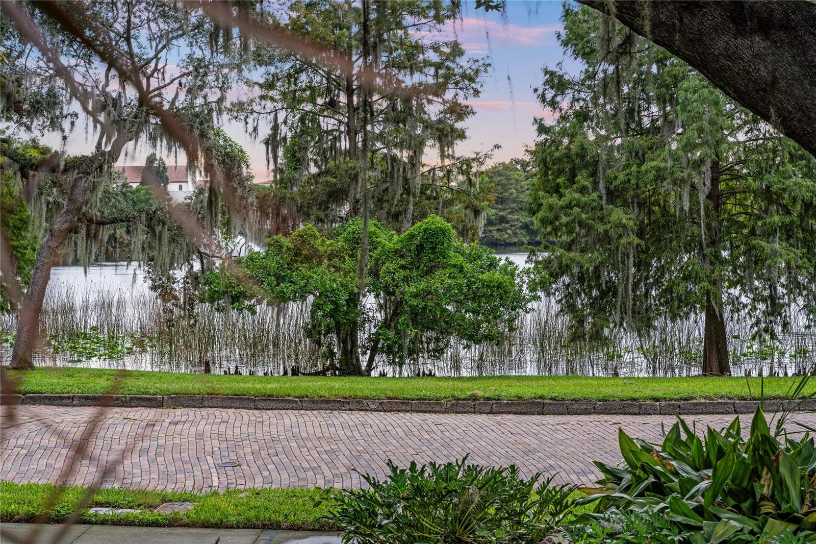 Orlando, Florida, 32803, United States, 5 Bedrooms Bedrooms, ,5 BathroomsBathrooms,Residential,Active,1926917