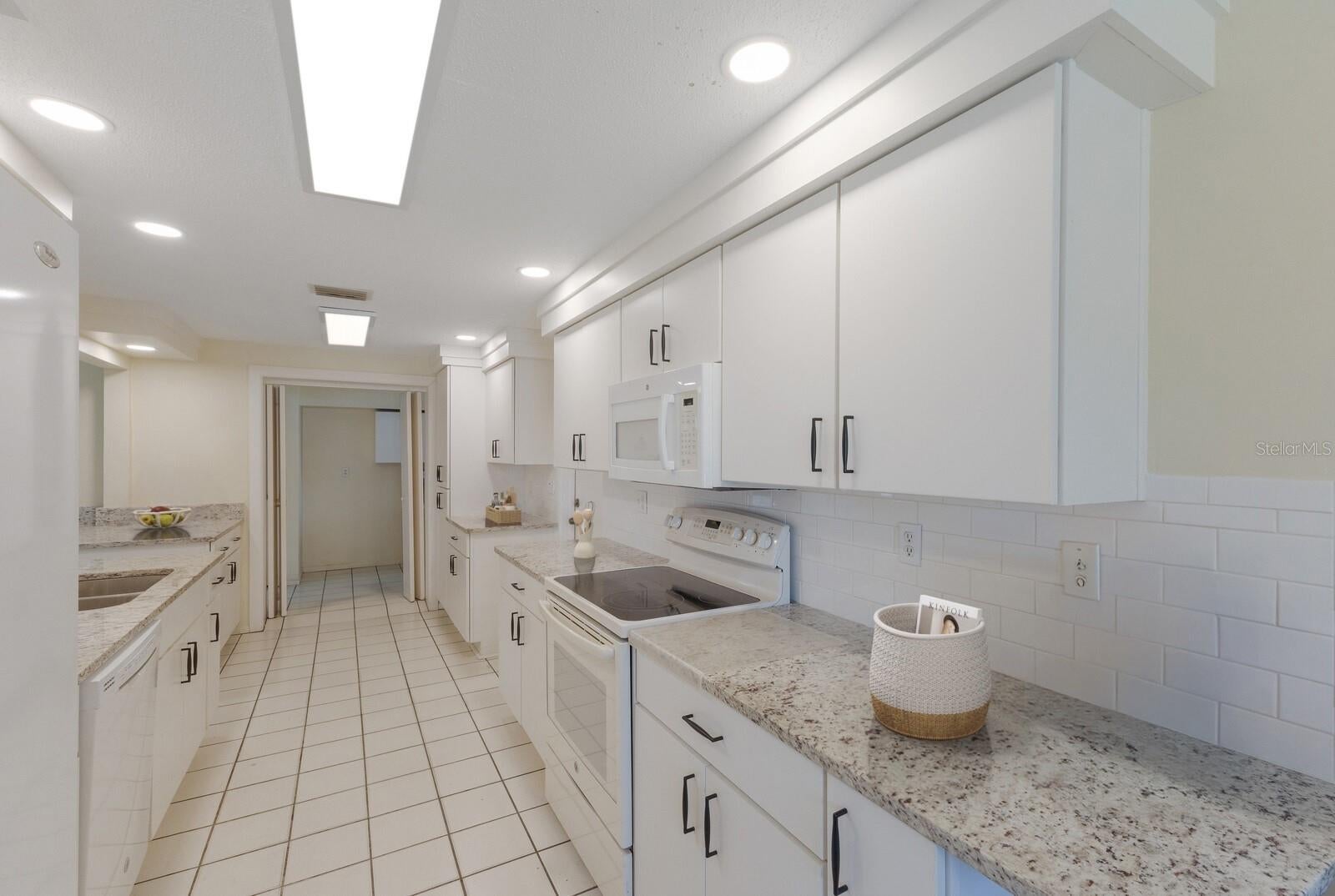 Bradenton, Florida, 34209, United States, 3 Bedrooms Bedrooms, ,3 BathroomsBathrooms,Residential,Active,1913020