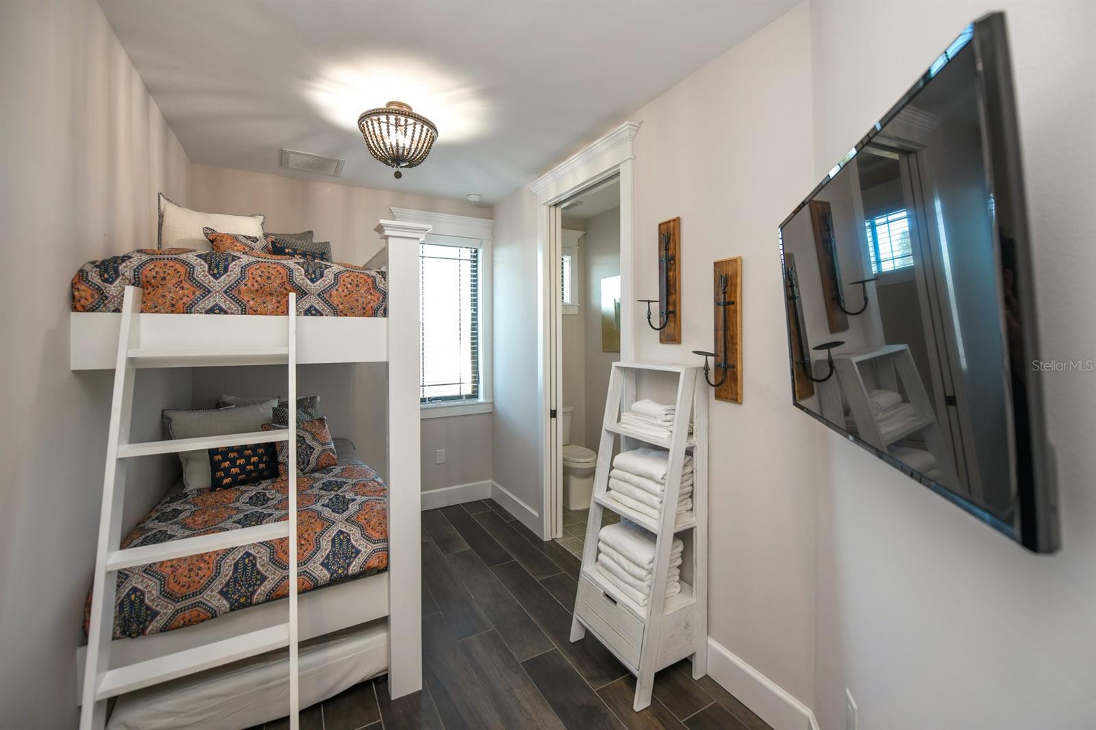 Sarasota, Florida, 34236, United States, 6 Bedrooms Bedrooms, ,6 BathroomsBathrooms,Residential,Active,1831859