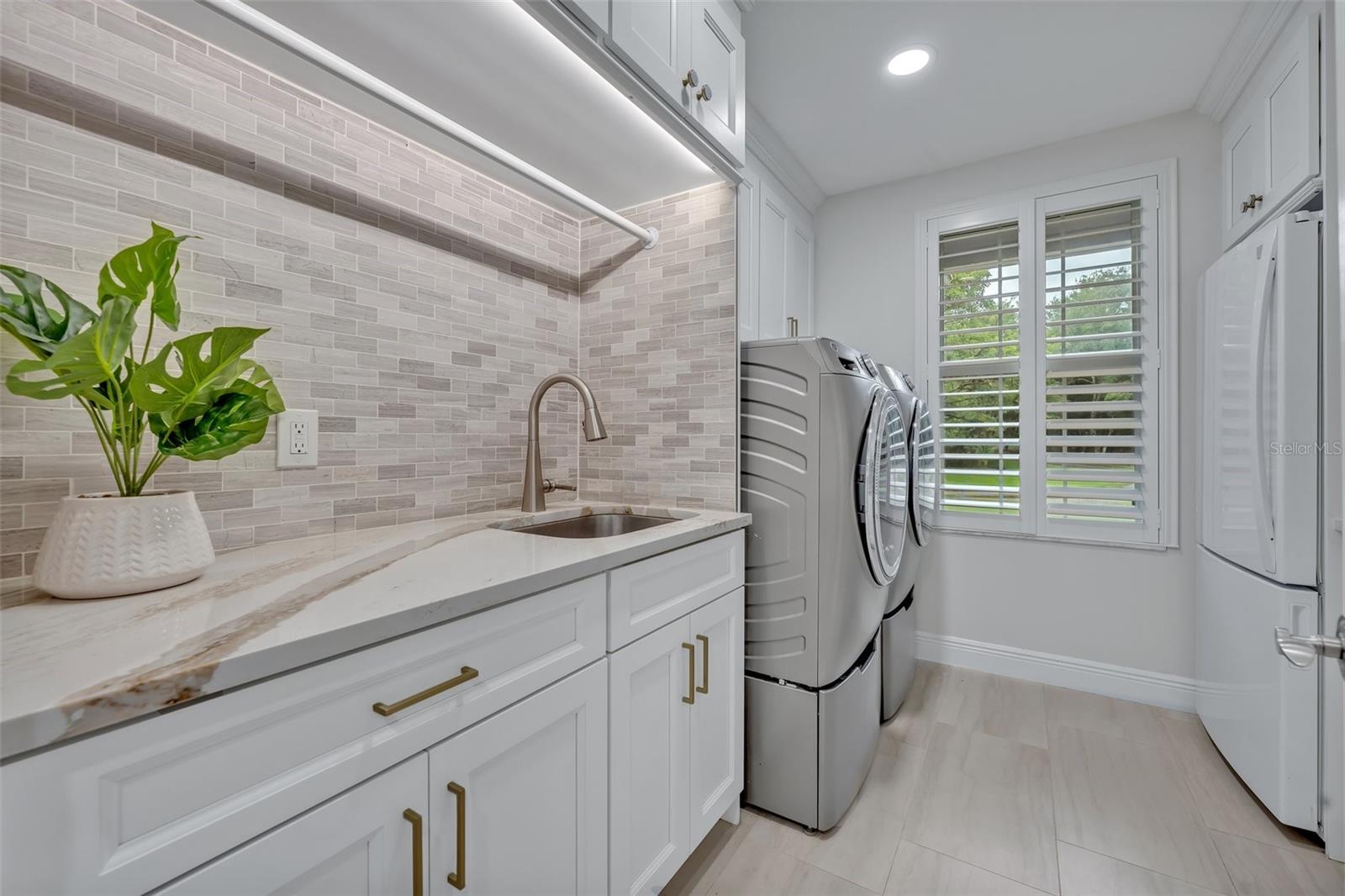Geneva, Florida, 32732, United States, ,4 BathroomsBathrooms,Residential,Active,1701775