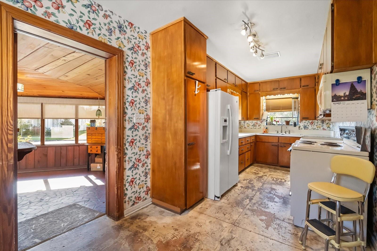 Winter Garden, Florida, 34787, United States, 3 Bedrooms Bedrooms, ,3 BathroomsBathrooms,Residential,Active,2001352