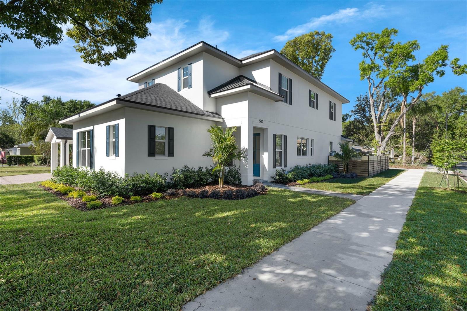 Orlando, Florida, 32804, United States, 5 Bedrooms Bedrooms, ,4 BathroomsBathrooms,Residential,Active,1702896