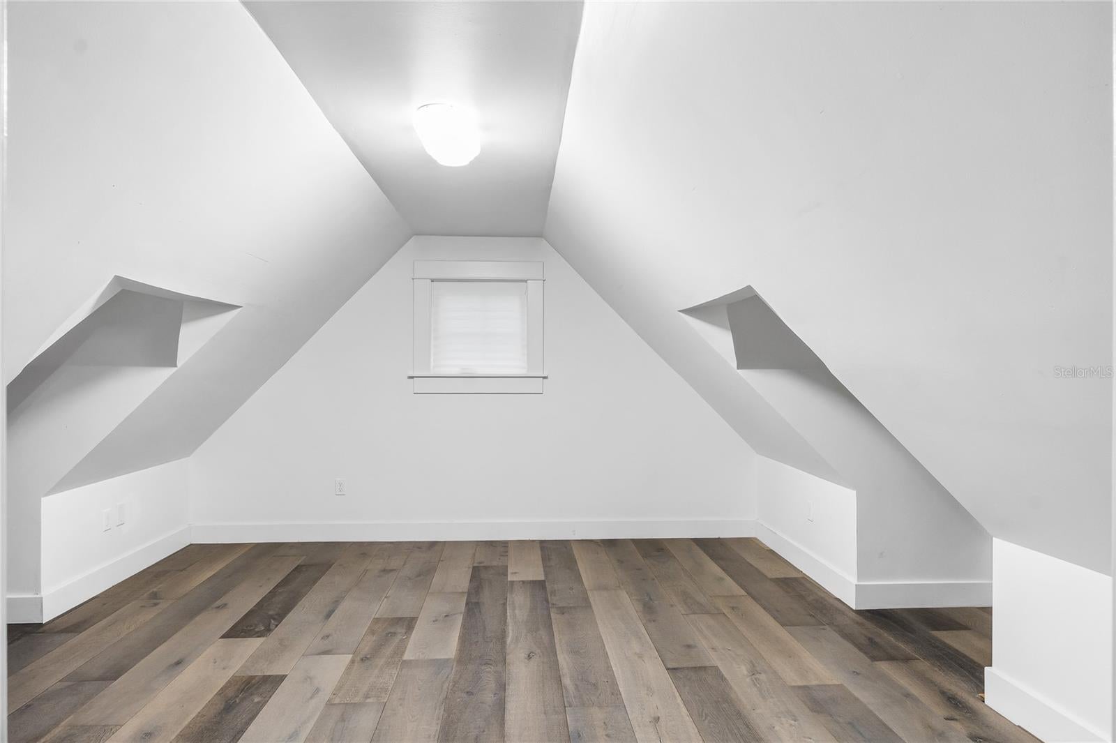 Orlando, Florida, 32803, United States, 5 Bedrooms Bedrooms, ,5 BathroomsBathrooms,Residential,Active,1926917