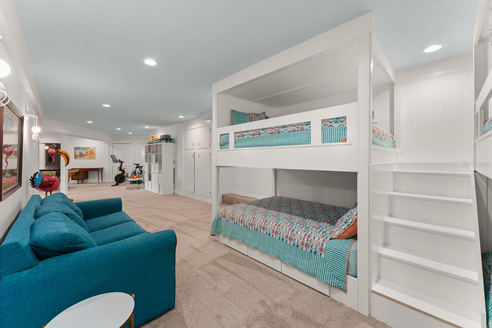 Eustis, Florida, 32726, United States, 4 Bedrooms Bedrooms, ,3 BathroomsBathrooms,Residential,Active,1953638