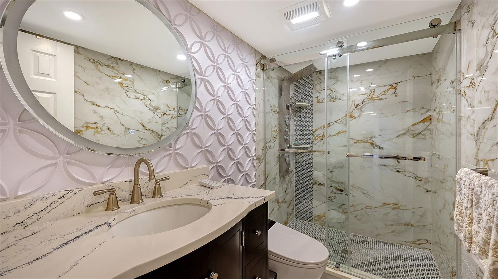 Sarasota, Florida, 34236, United States, 2 Bedrooms Bedrooms, ,2 BathroomsBathrooms,Residential,Active,2007204