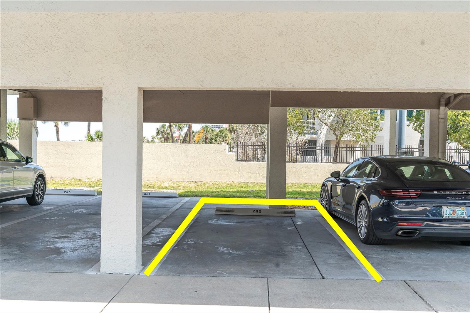 St Pete Beach, Florida, 33706, United States, 2 Bedrooms Bedrooms, ,2 BathroomsBathrooms,Residential,Active,2010538