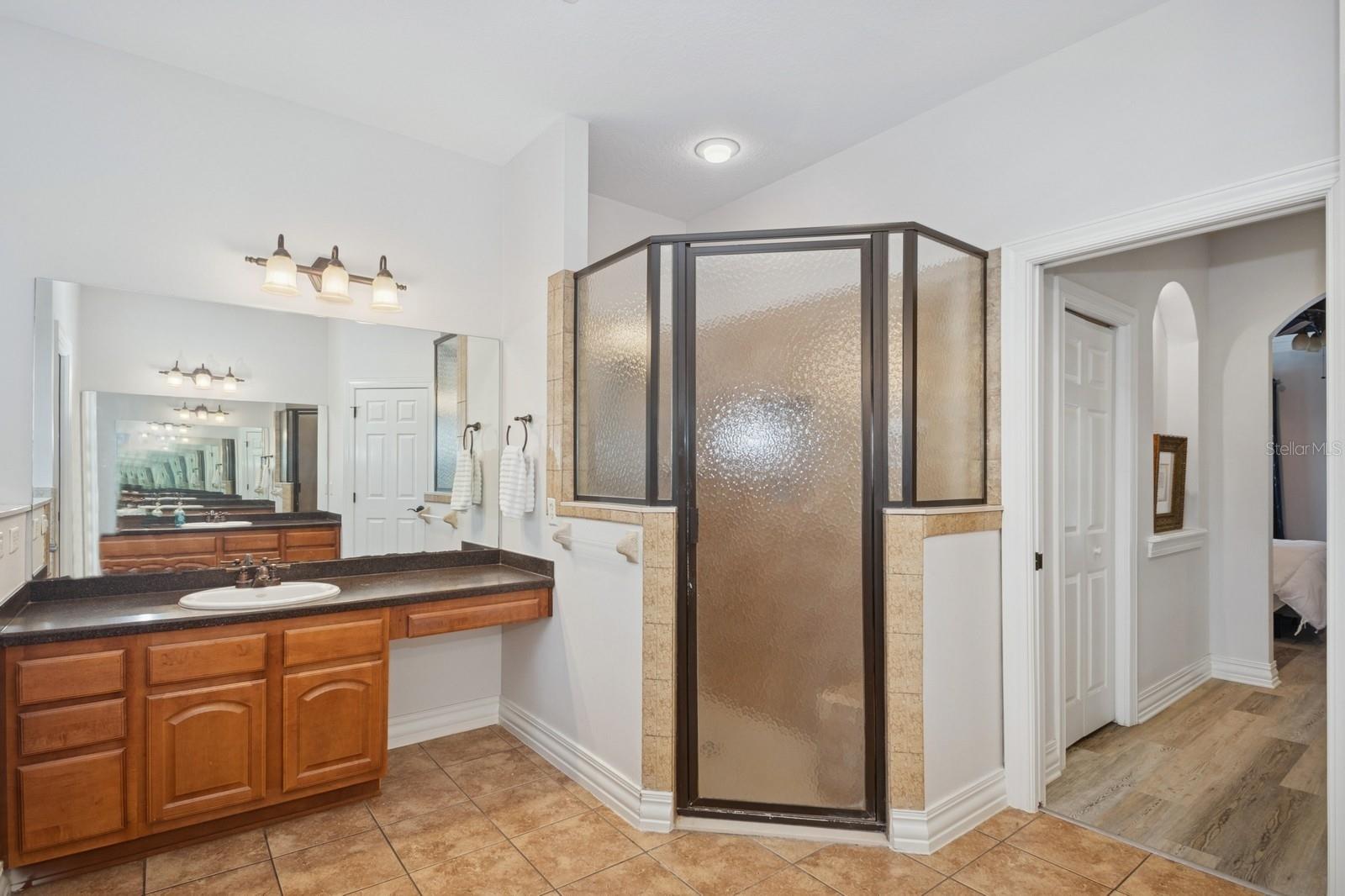 Fruitland Park, Florida, 34731, United States, 7 Bedrooms Bedrooms, ,6 BathroomsBathrooms,Residential,Active,1894791