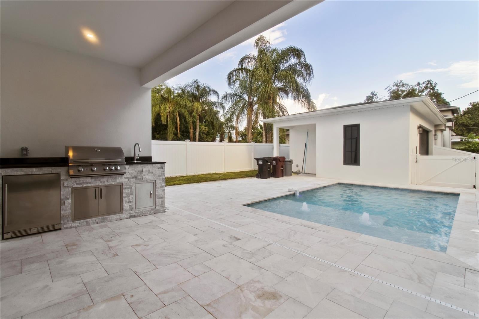 Orlando, Florida, 32804, United States, 5 Bedrooms Bedrooms, ,5 BathroomsBathrooms,Residential,Active,1905097