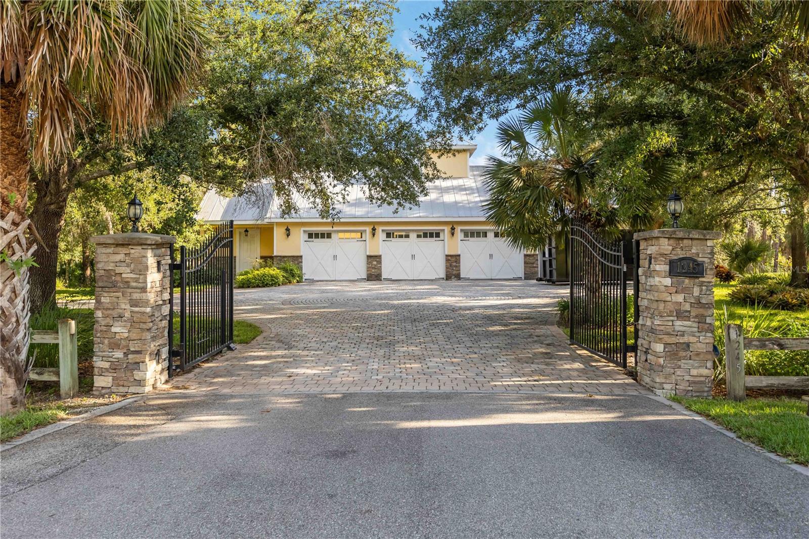 Nokomis, Florida, 34275, United States, 5 Bedrooms Bedrooms, ,5 BathroomsBathrooms,Residential,Active,1905473