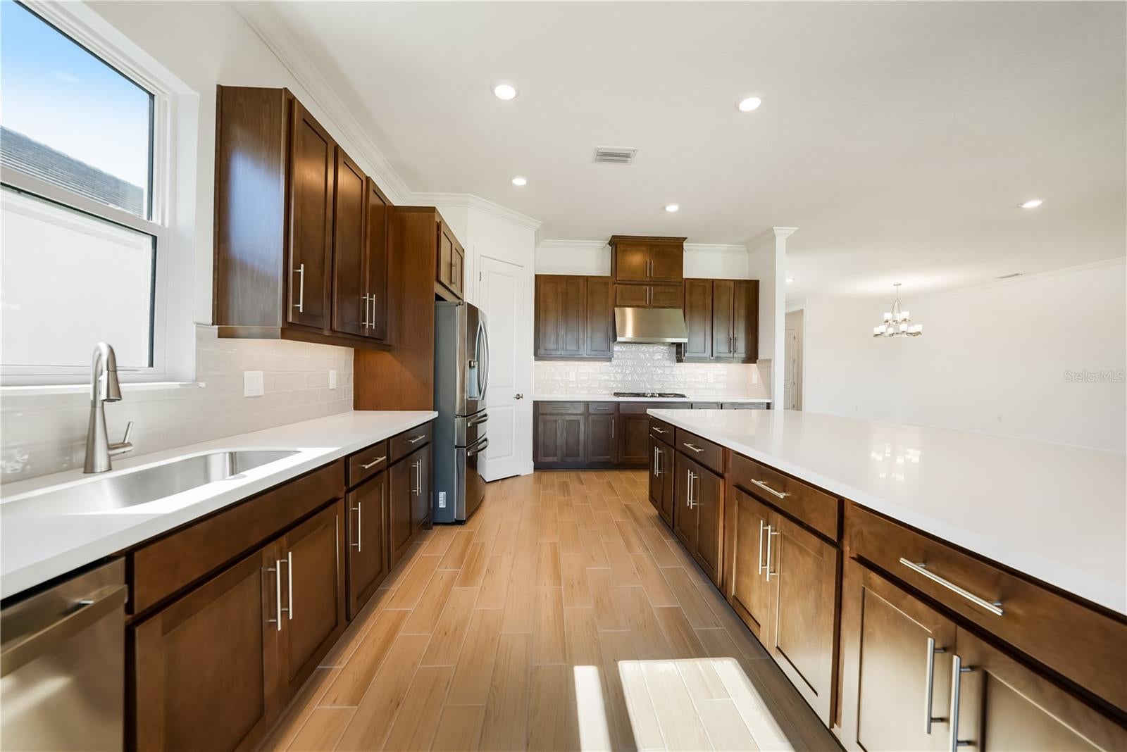 Sarasota, Florida, 34241, United States, 4 Bedrooms Bedrooms, ,3 BathroomsBathrooms,Residential,Active,1990635