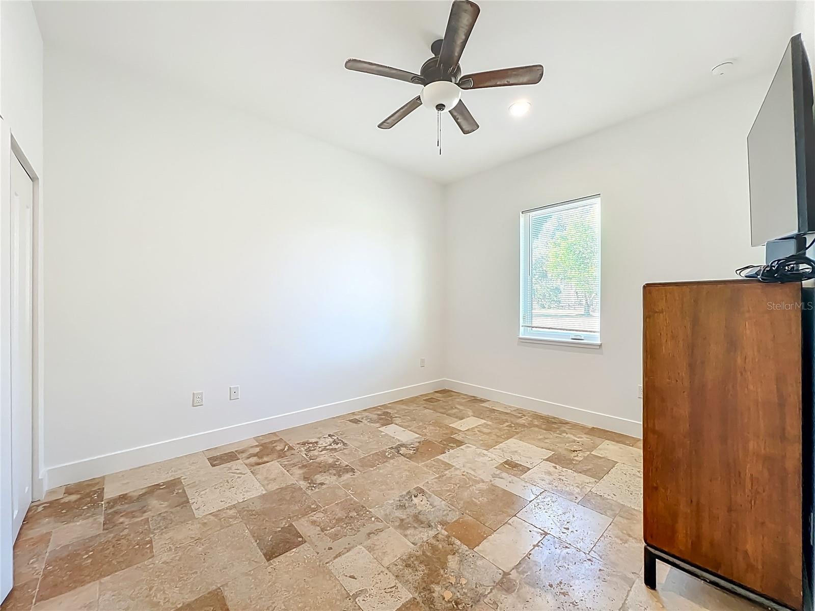 Dunnellon, Florida, 34432, United States, 5 Bedrooms Bedrooms, ,4 BathroomsBathrooms,Residential,Active,2012479