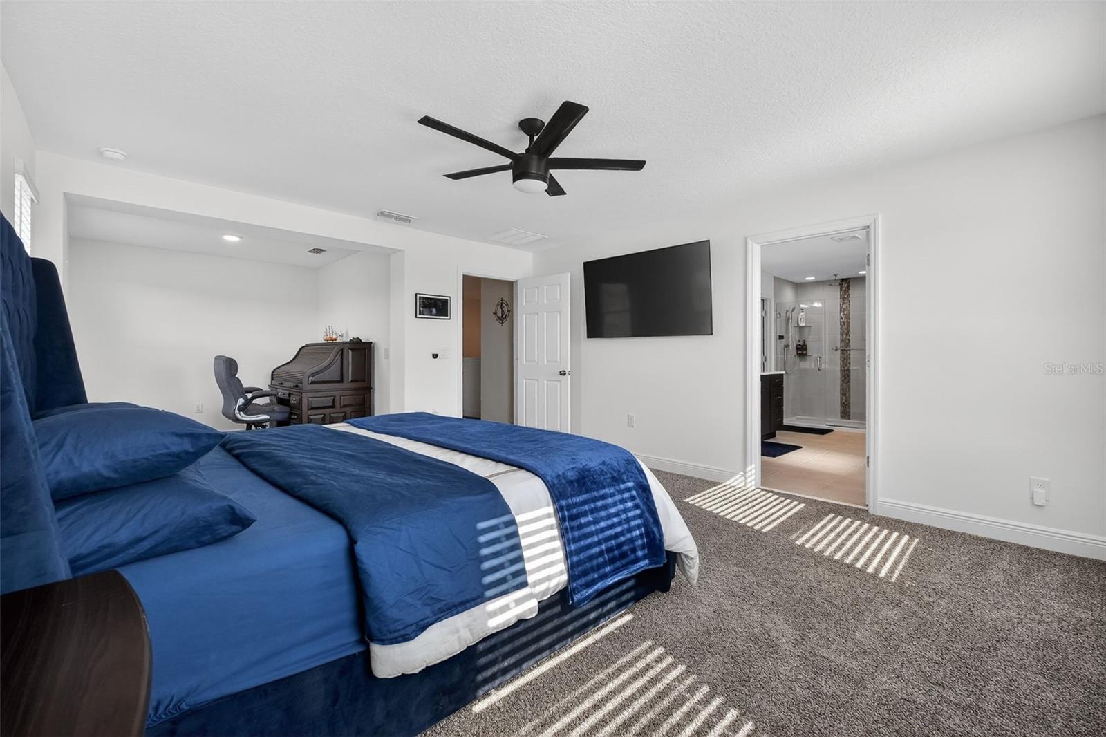 Mount Dora, Florida, 32757, United States, 7 Bedrooms Bedrooms, ,6 BathroomsBathrooms,Residential,Active,2007648