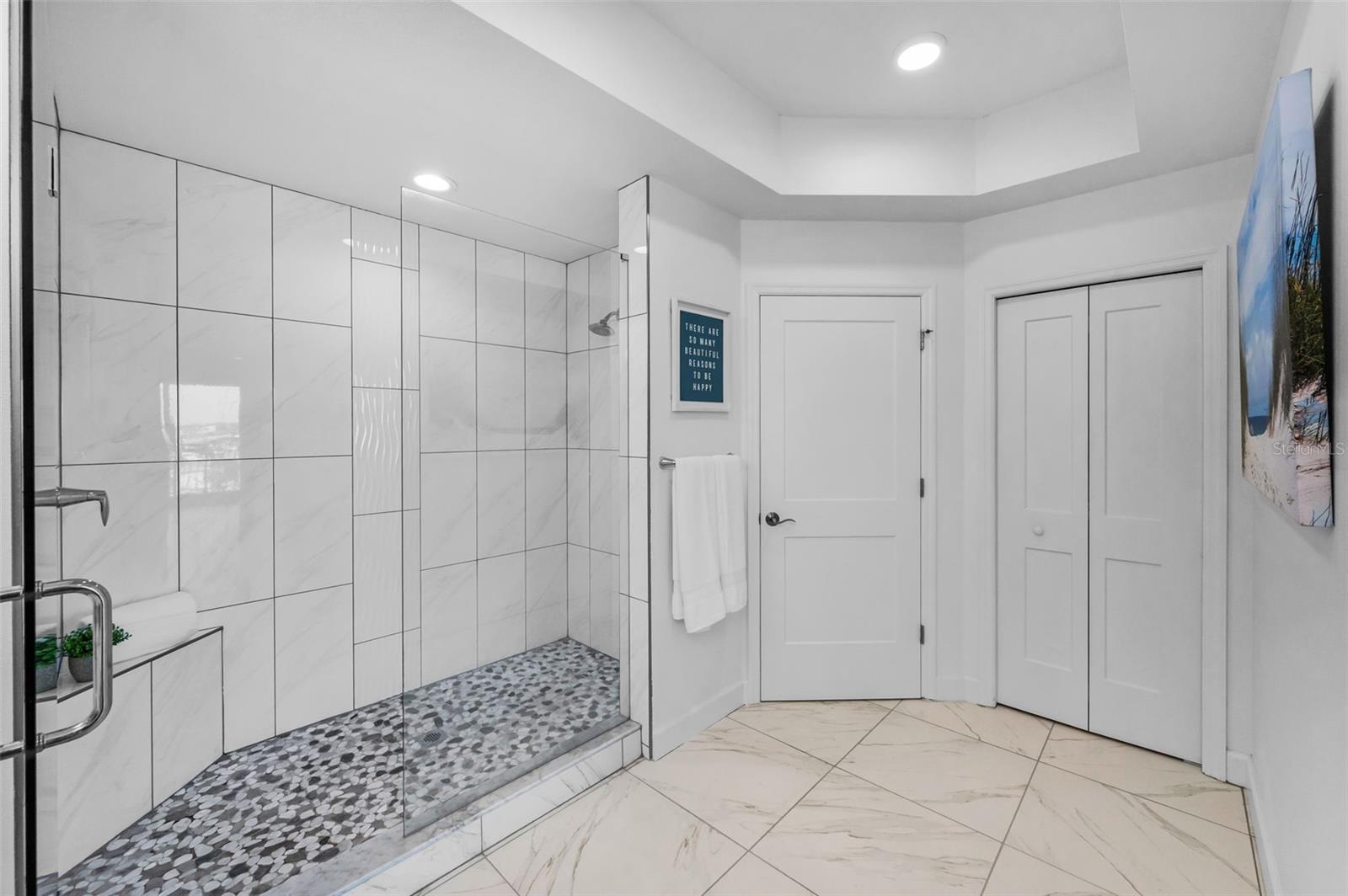 Clearwater Beach, Florida, 33767, United States, 3 Bedrooms Bedrooms, ,2 BathroomsBathrooms,Residential,Active,1998584