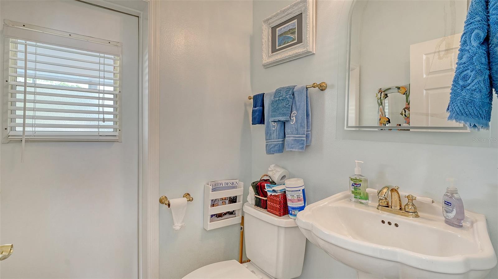 Sarasota, Florida, 34241, United States, 5 Bedrooms Bedrooms, ,4 BathroomsBathrooms,Residential,Active,1888985